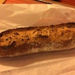 La Pâtisserie Cyril Lignac - セサミのバゲット