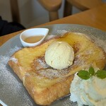 ELOISE's Cafe - 