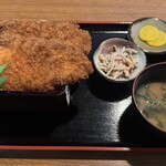 ダイニング 山石 - わらじかつ重（税込1,480円）