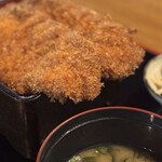 ダイニング 山石 - わらじかつ重（税込1,480円）