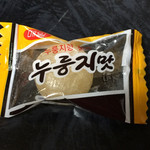 本場韓国料理 沙蘭蛮 - レジ前で飴を貰いました。