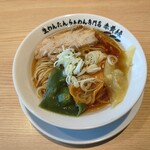 生わんたんらぁめん専門店 赤黄緑 - 料理写真: