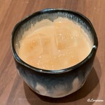 鮨と地酒 地雷也 - ツレの白桃酒