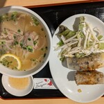サイゴン - 　　　　　　　牛のフォー＆春巻きセット
