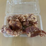 まるちゃん家 - サービス品で単品購入ゴメンなさいのサービス品、「鶏皮揚げ」¥150.- しっかり胸焼けすること確定！でもカリカリでウマシ！
