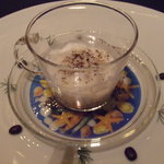 ガストロノミー ジョエル・ロブション - 特選ウニ　ロブション風ポテトのピュレとのアンサンブル、香り高いアラビカコーヒーを挽きかけて