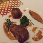 ガストロノミー ジョエル・ロブション - 仔羊とスパイスのパレット3変化