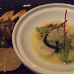 ガストロノミー ジョエル・ロブション - 旬の根野菜　タジンで優しくミトネし、モロッコ産アルガンオイルの香りで