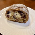 トイット Tiny Bakery - ▪︎クランベリーとクリームチーズ