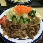 福栄食堂 - 豚肉多い、野菜も負けんくらい多い