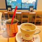 ティータイム - アイスとホットコーヒー