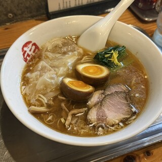 中華そば まるき - 料理写真: