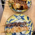 大衆酒場 鳥祐 - 本日注文焼き鳥集合の図
