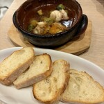 ピザとハムと時々ワイン ボンジョルノ食堂 - 