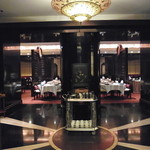 Li Yen - 店内は広々