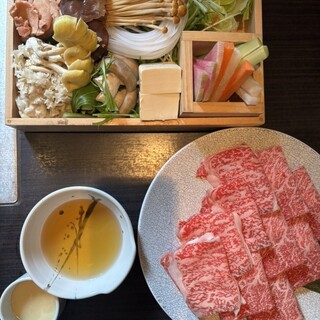 口コミ一覧 : 銀座しゃぶ輝 黒毛和牛しゃぶしゃぶ・すき焼き専門店