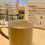 こびとぱん - ドリンク写真:コーヒーだけでもOKでした。カフェと書かれたのぼりのある道路から結構奥に入ったところで、あってるのかな?と不安になりながら見つけました。穴場かも
