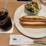 珈琲館 - 料理写真:「炭火アイスコーヒー」650円税込み♫、「粗挽きソーセージのホットドッグ」590円税込み♫