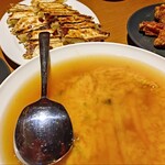 中国料理 百楽 - 料理写真:カニ玉　餃子　甲子園ヒーロー揚げ