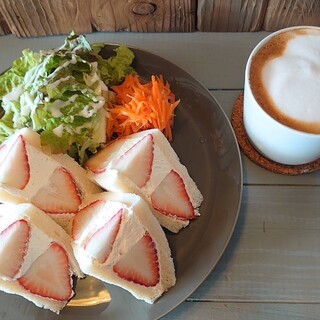 くじらぐも BAKE+MEAL_0