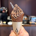 LE CHOCOLAT DE H - 【ソフトクリームパルフェショコラ】800円