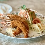 ボンボン - 特大エビフライ
