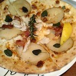 トゥ・ザ・ハーブズ - ポテト＆チキンのピザ