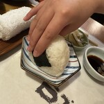 魚将　さかなちゃん - オニギリの形とぷく手