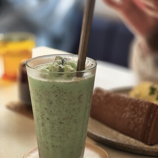 Snowcafe_0