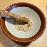 四川担々麺 赤い鯨 - 