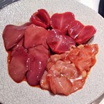 とり焼 Lilly - 砂肝、レバー、鶏はらみ