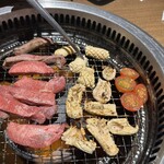 じゃんじゃか - トマトも焼いた