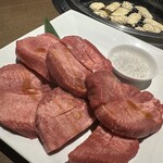 じゃんじゃか - 料理写真:厚切り牛タン