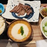 仙台牛たん 麦とろ 三代目文治 - 料理写真:ミックス牛たん定食