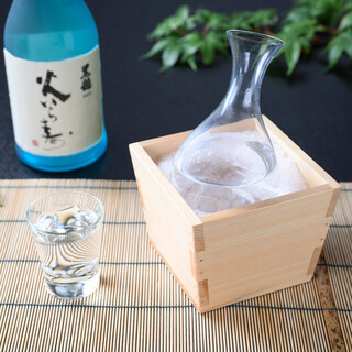 食事に合わせた日本酒も各種ご用意