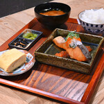 竈門ご飯 一圓 - 銀鮭いくら定食