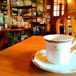 caffe るるど - おかわりジョバンニバレンチノ越しの　店内