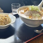 北海とんこつ らーめん純輝 - 料理写真: