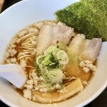 札幌ザンギ本舗 - ハーフ背脂煮干中華そば