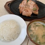 田中屋レストラン - ポークソテー➕豚汁➕ライス
