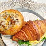 LUCKY BAKERY - 