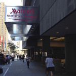New York Marriott Marquis - 外観写真:2013年9月19日〜23日。宿泊