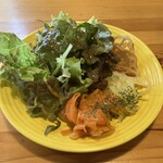 バナナカフェ - カレーのセットサラダ
