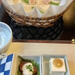 梅の花 - 湯葉豆腐