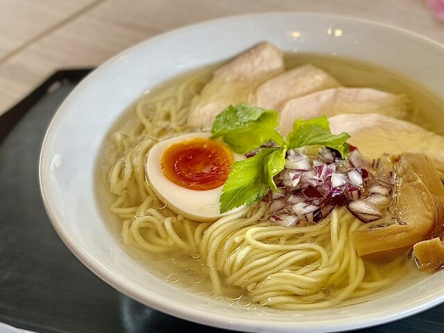 金線カフェモカハーフ天珠（水蓮花＆日月天珠）一線薬師珠、極スキャポライト、白檀 金蛇水神社参道・休憩処 サンドウ テラス （Sando Terrace） - 岩沼