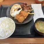 からやま - 料理写真:豚メンチからあげ盛り定食¥1078ご飯大盛り+¥55