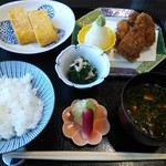 かねまん - ふぐフライ膳、1500円。