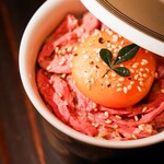 めしや伊よ美 - はなが牛ユッケ丼