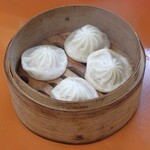 中華居酒屋 上海ママ料理 - 小籠包(４個)