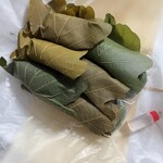 志”満ん草餅 - 